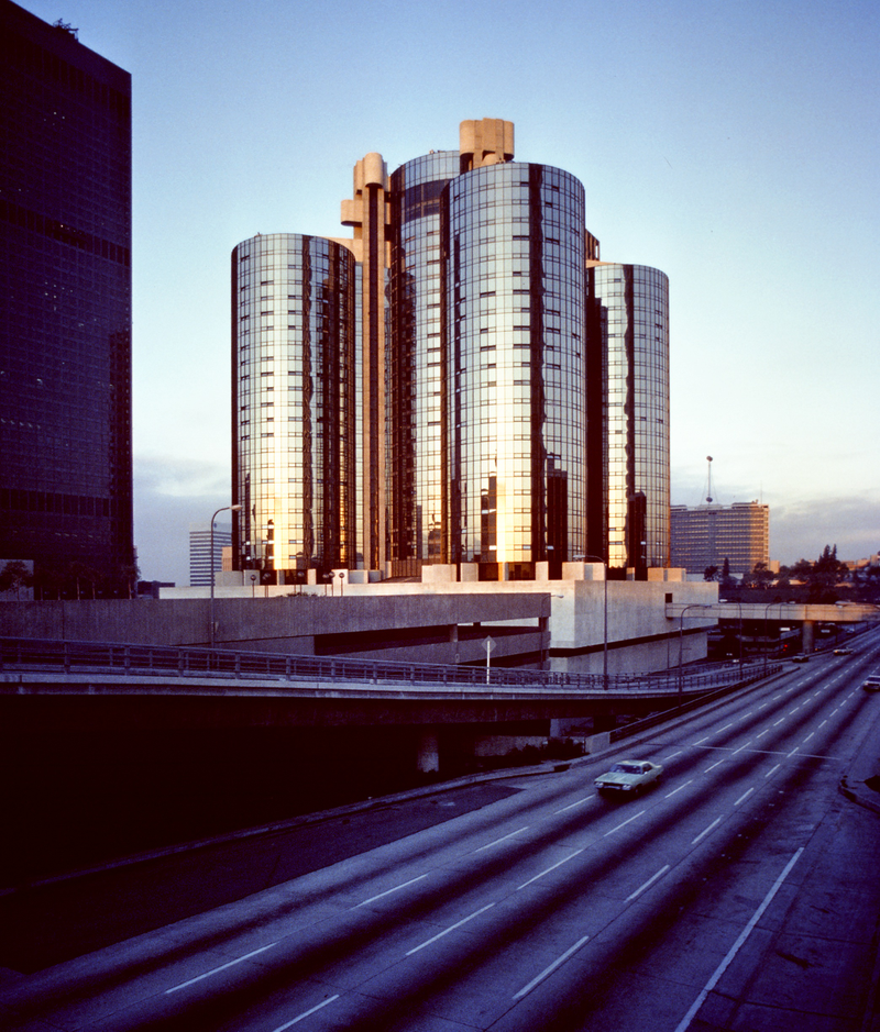 Illustration for article titled Trove of Architectural Photos Shows When LA's Skyline Became Modern